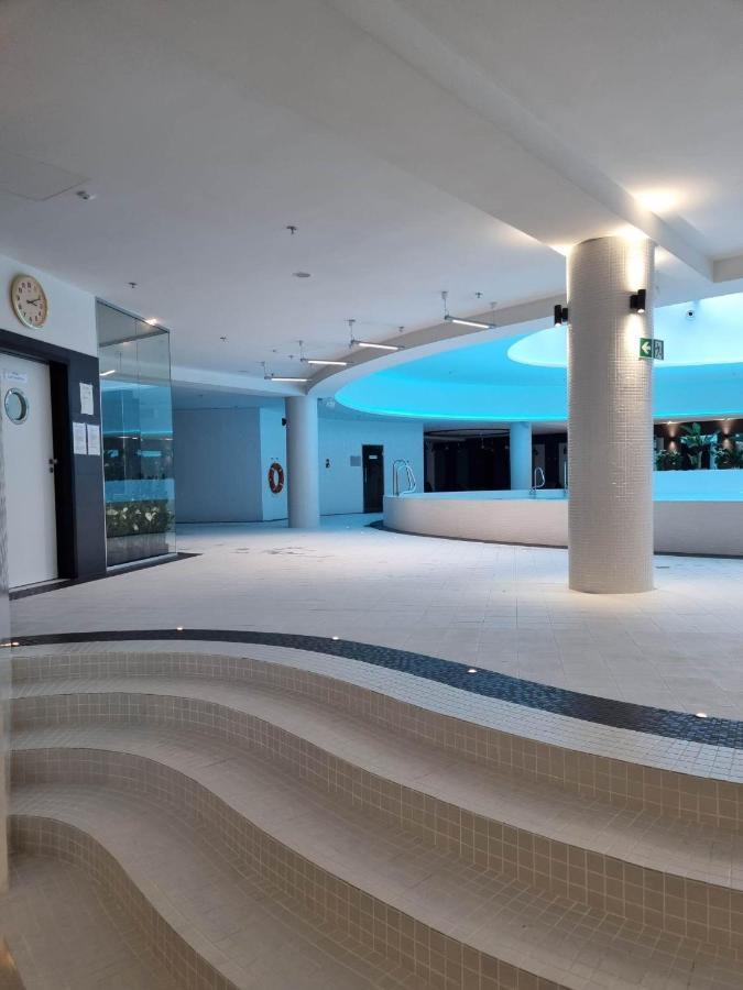 Jbhotels Apartament Premium Hanza Tower Щецин Экстерьер фото