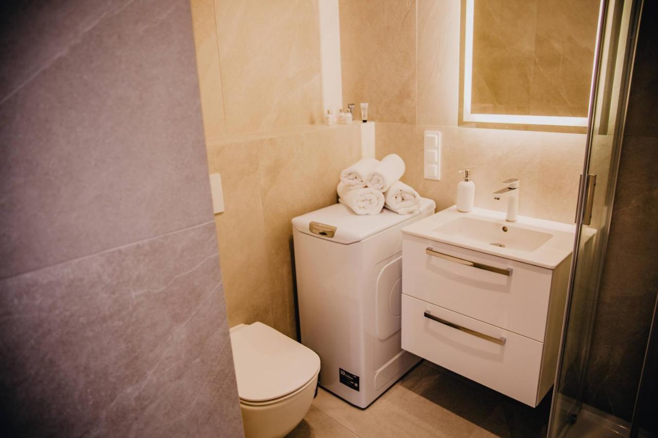 Jbhotels Apartament Premium Hanza Tower Щецин Экстерьер фото